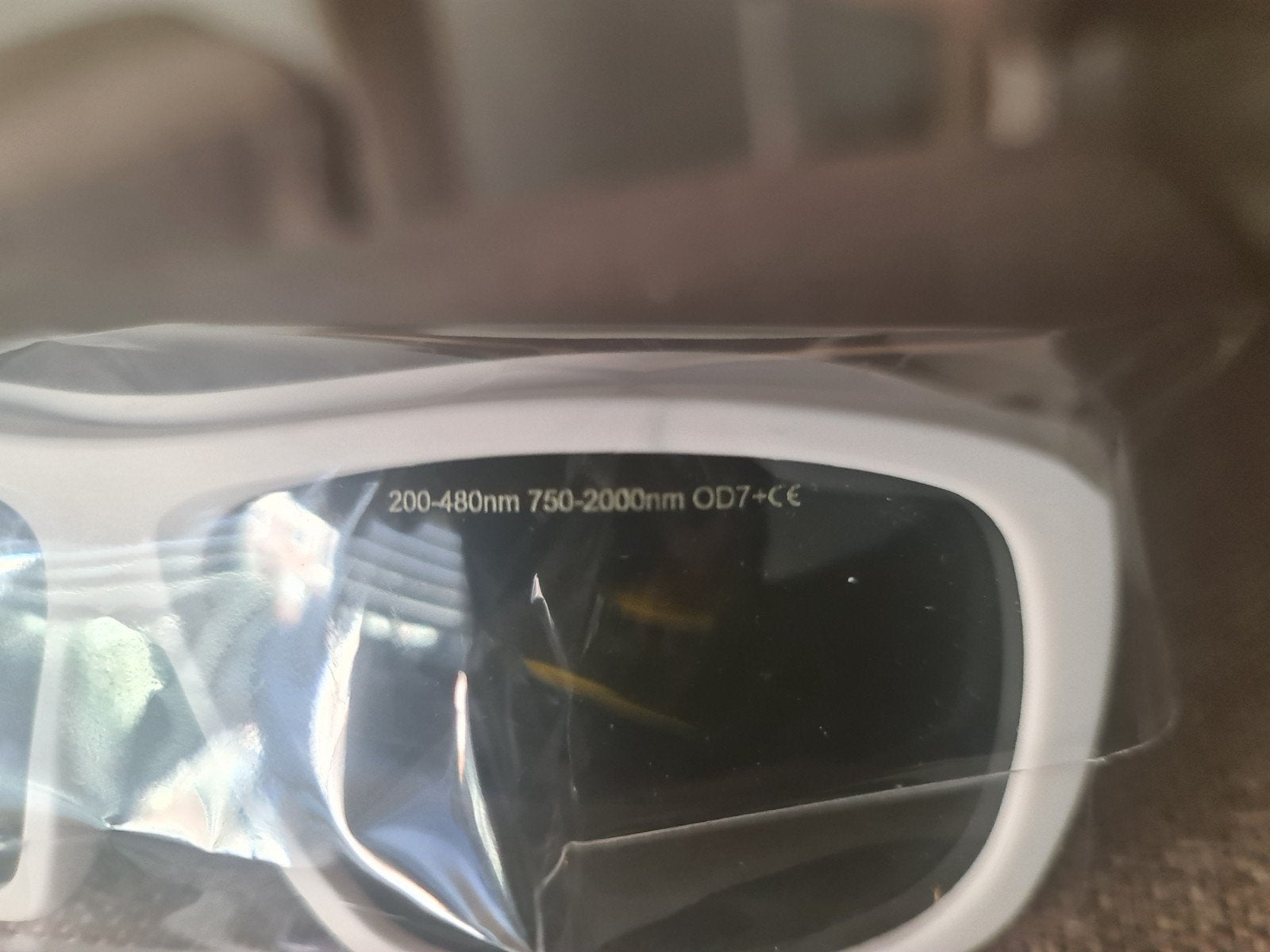 Laser veiligheidsbril wit 200-480nm 750-2000nm OD7+CE, Wit, Nieuw, Bril, Ophalen