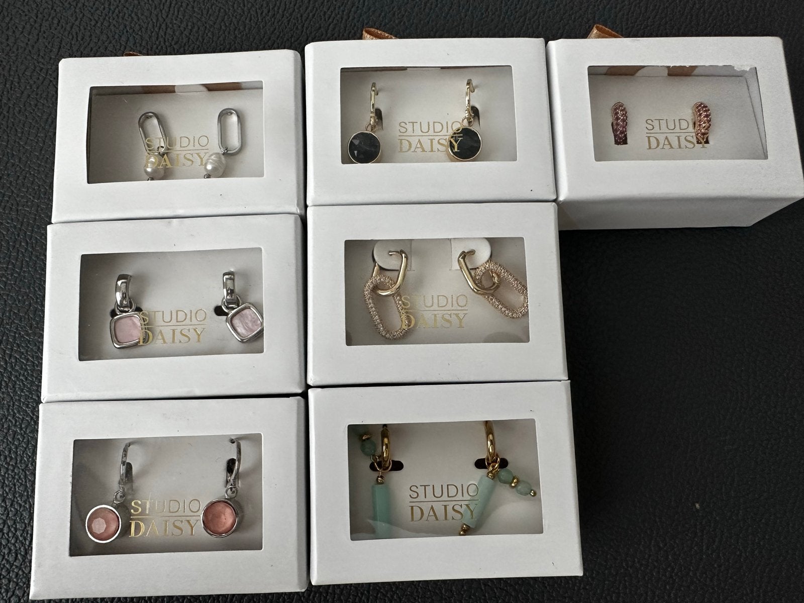 Nieuwe Stainless Steel Sieraden met Cadeauzakje, Sieraden, Tassen en Uiterlijk, Oorbellen, Ophalen of Verzenden, Nieuw, Overige kleuren