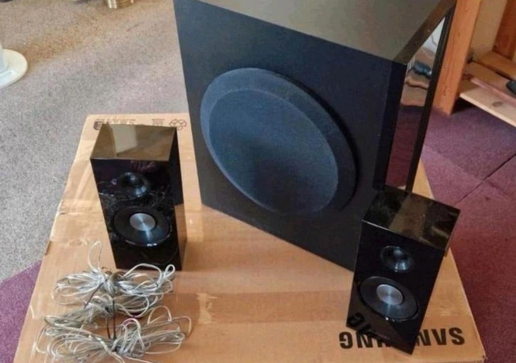 Samsung 2.1 Surround Sound Systeem met Subwoofer, Ophalen, Gebruikt, Complete surroundset, Overige merken