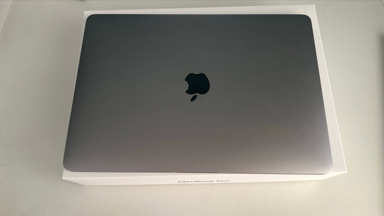 MacBook Pro 13-inch 2017 (Moederbord defect), Computers en Software, Apple Macbooks, MacBook Pro, 8 GB, 13 inch, 512 GB