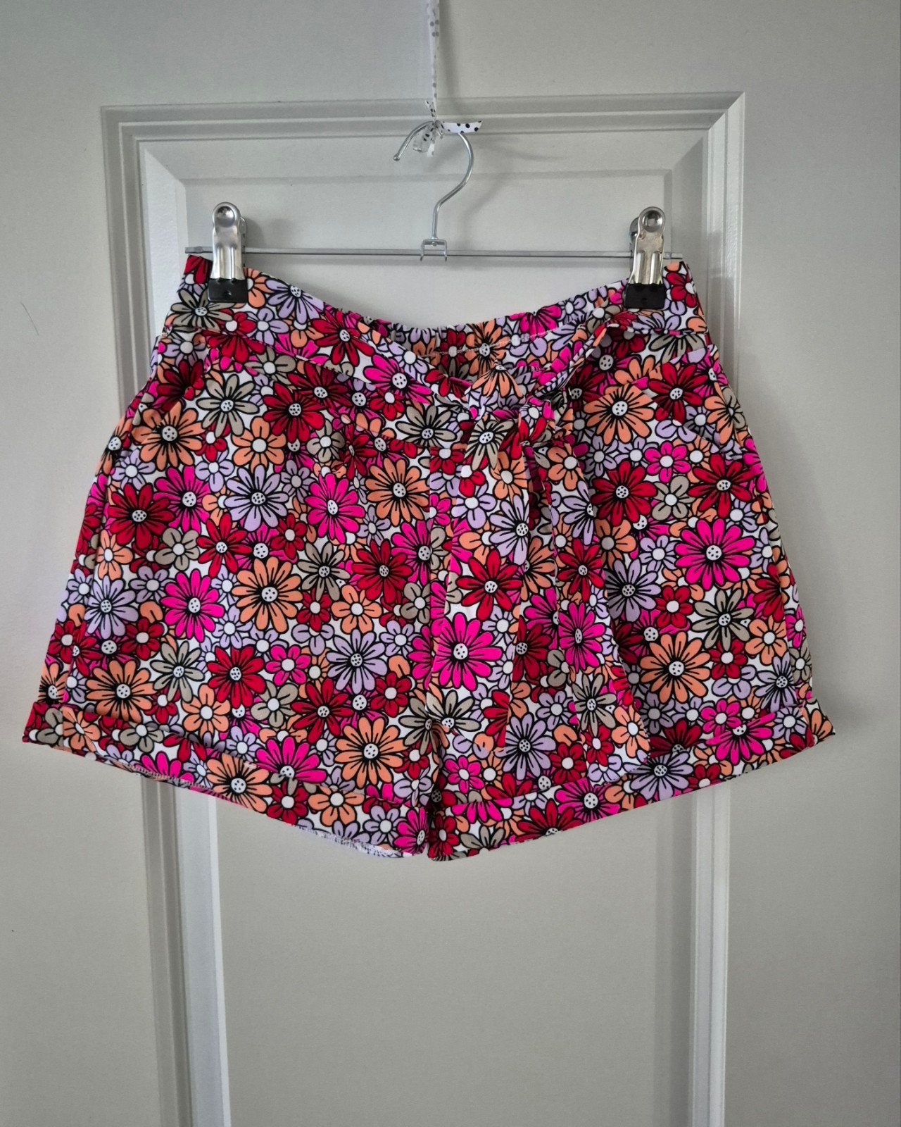 Kids shorts korte broek 164 roze oranje bloemenprint nieuw
R, Ophalen of Verzenden, Nieuw, Meisje