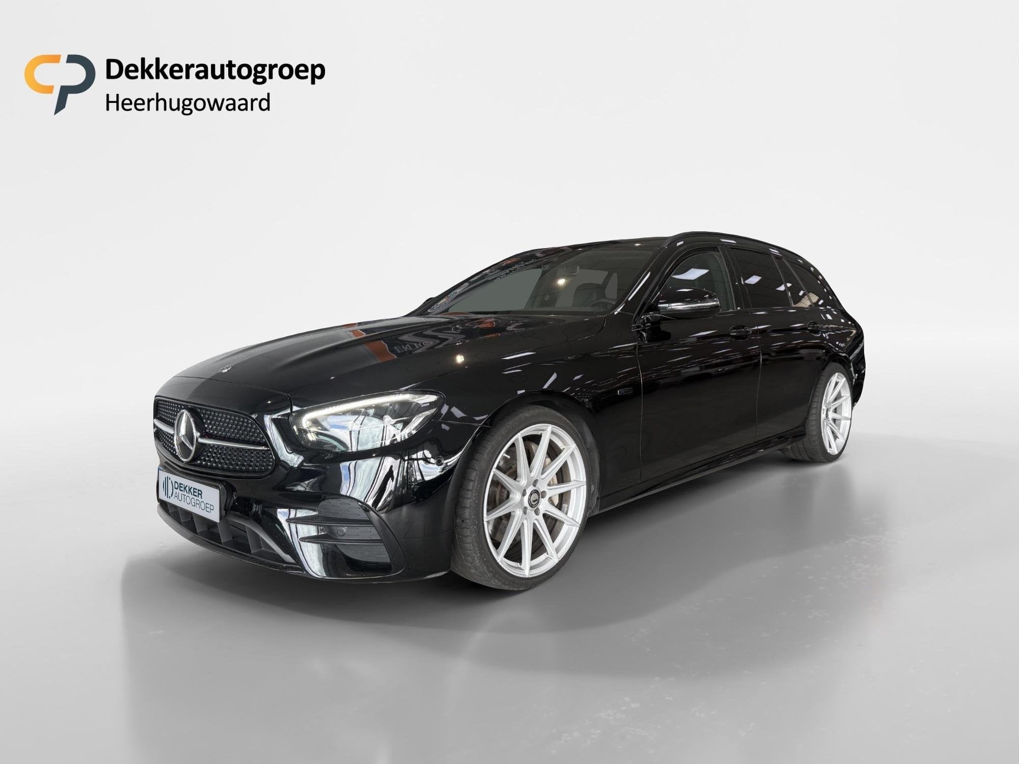 Mercedes-Benz E-klasse Estate 300 e AMG Line | SOH 98%, Auto's, Gebruikt, 4 cilinders, 320 pk, Zwart