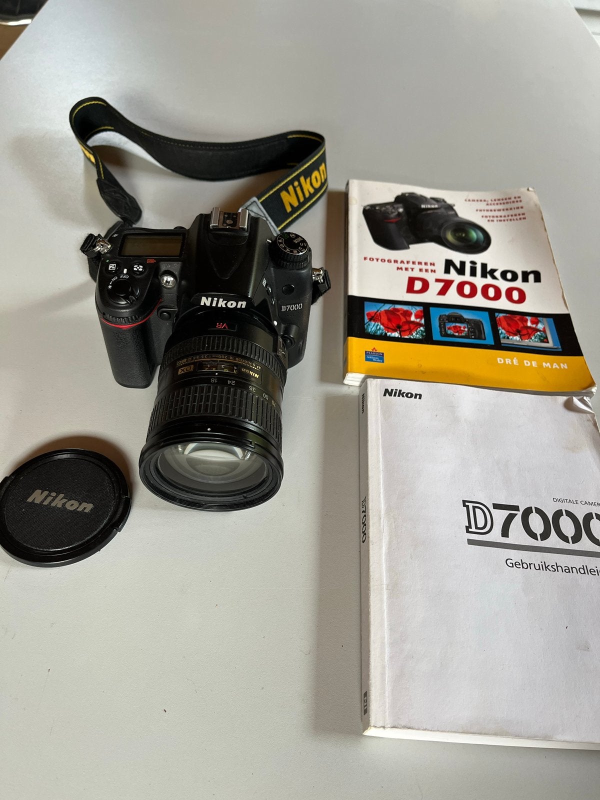 Nikon D7000 Spiegelreflexcamera met 18-200mm lens, Gebruikt, Spiegelreflex, Beeldstabilisatie, Ophalen of Verzenden