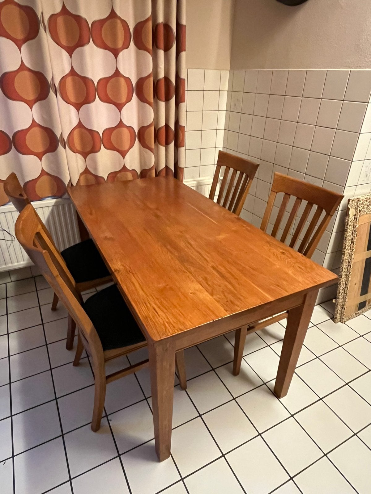 Eettafel met 2 lades en 4 stoelen, Ophalen, Gebruikt, 4 tot 6 stoelen