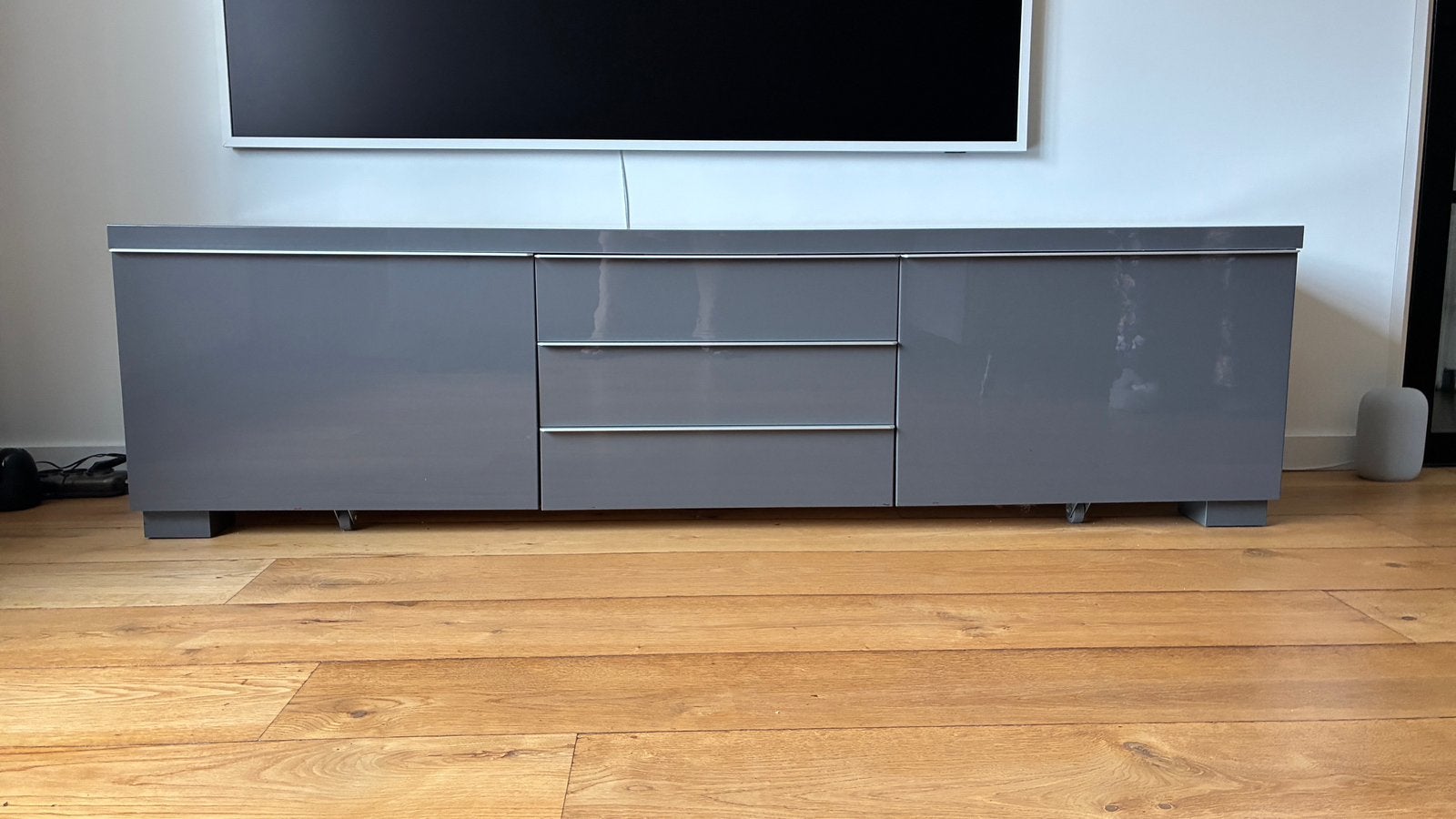 Grijze tv meubel 180x41x49, Ophalen, Kunststof, Gebruikt, 150 tot 200 cm