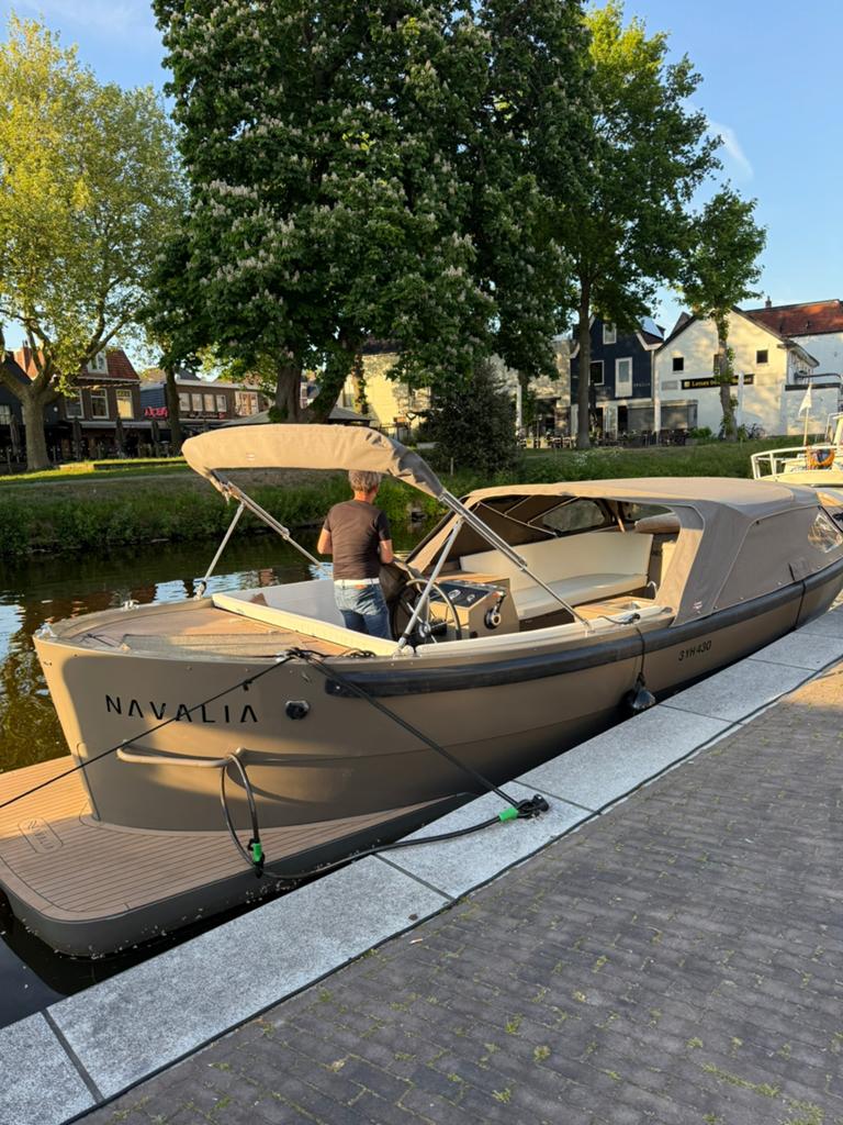 Navalia Aluminium Sloep 850 Cabin Outboard-2024 Nieuwstaat!, Watersport en Boten, Sloepen, Aluminium, Ophalen of Verzenden, Zo goed als nieuw