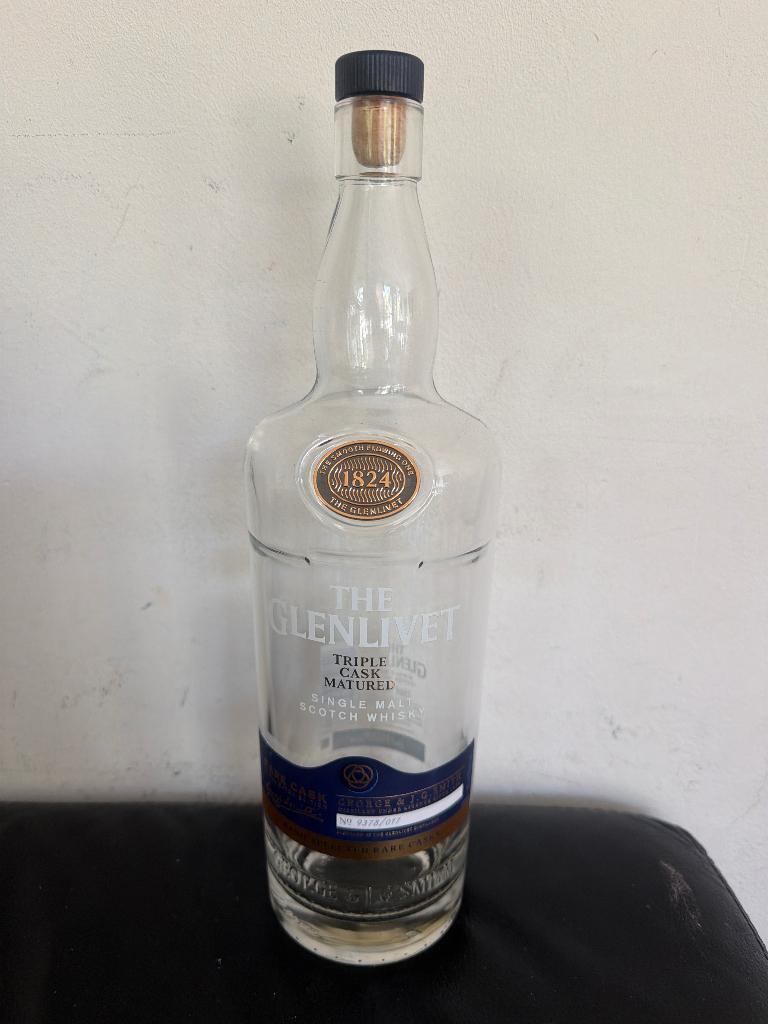 Lege Fles The Glenlivit 1 liter, Verzamelen, Ophalen of Verzenden, Zo goed als nieuw, Verpakking
