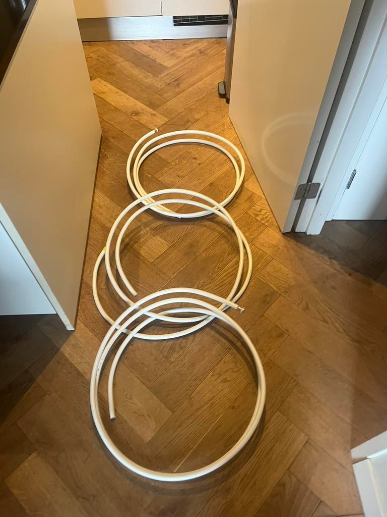 Uponor 16mm buis 3x3m en uponor koppelingen zie foto’s, Doe-het-zelf en Verbouw, Overige materialen, 6 meter of meer, Overige typen