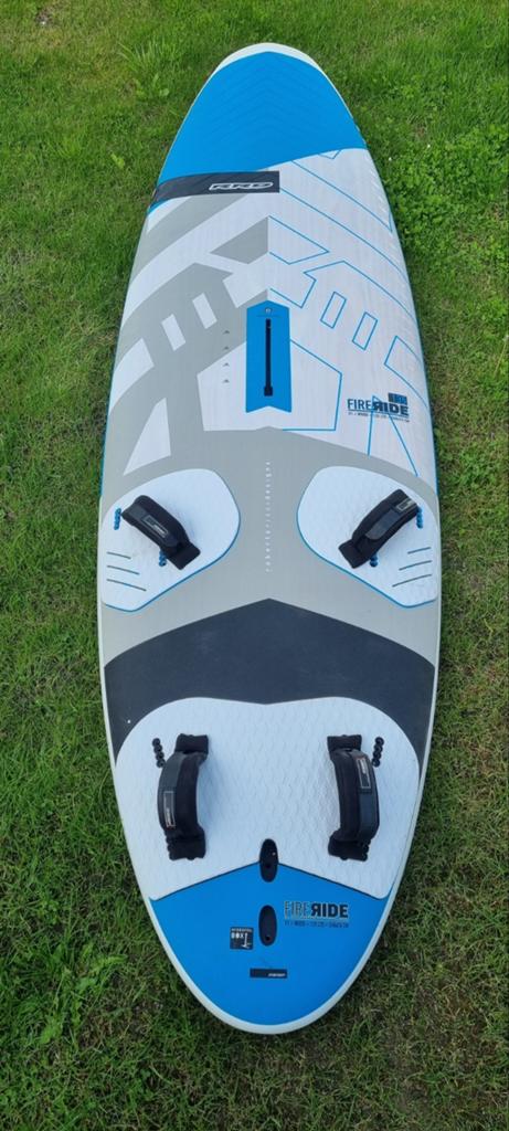 Tk: RRD FireRide V1 Wood 135L perfecte staat (2023), Watersport en Boten, Windsurfen, Ophalen, Minder dan 250 cm, RRD, Zo goed als nieuw