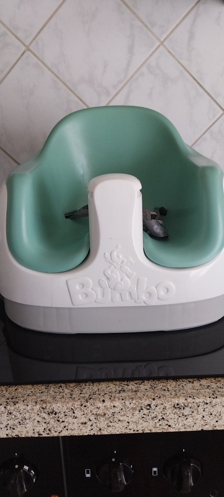 Bumbo 3-in-1 Multi peuter stoel met eetblad en gordel, Ophalen of Verzenden, Zo goed als nieuw, Overige typen, Afneembaar eetblad