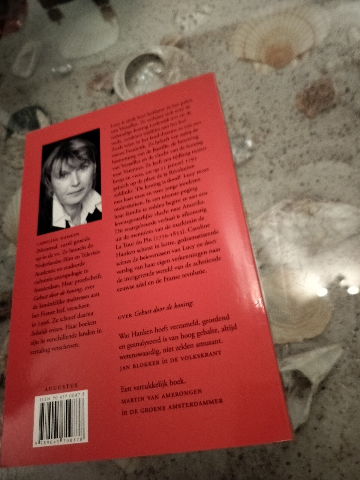 Caroline Hanken - De koning is dood!, Caroline Hanken, Ophalen of Verzenden, Zo goed als nieuw