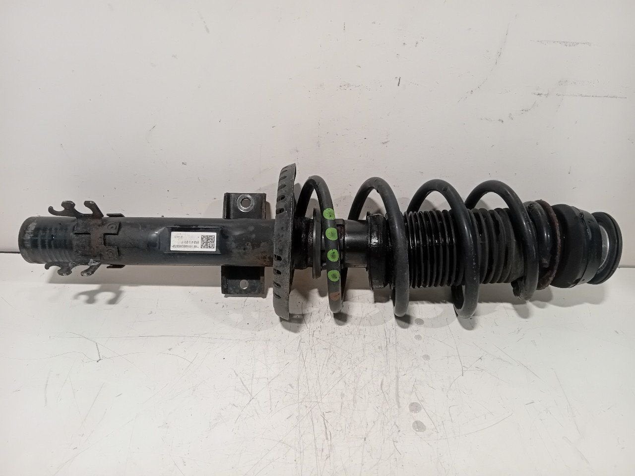 Veerpoot links voor Seat Ibiza, Onderdelen@venauto.nl, Van der Ven Autorecycling B.V., Gebruikt, Ettenseweg 76, 4706 PB Roosendaal, The Netherlands