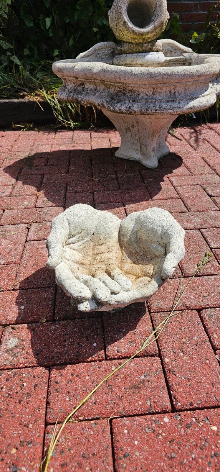 Decoratieve handen van steen, Tuin en Terras, Tuinbeelden, Ophalen