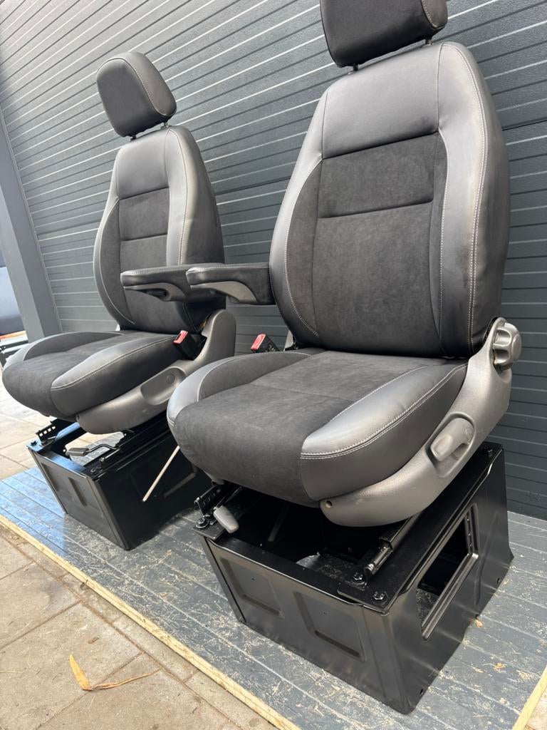 stoelen draaistoelen Volkswagen Crafter Mercedes Sprinter, Auto-onderdelen, Interieur en Bekleding, Tymtop5@gmail.com, 3161ek