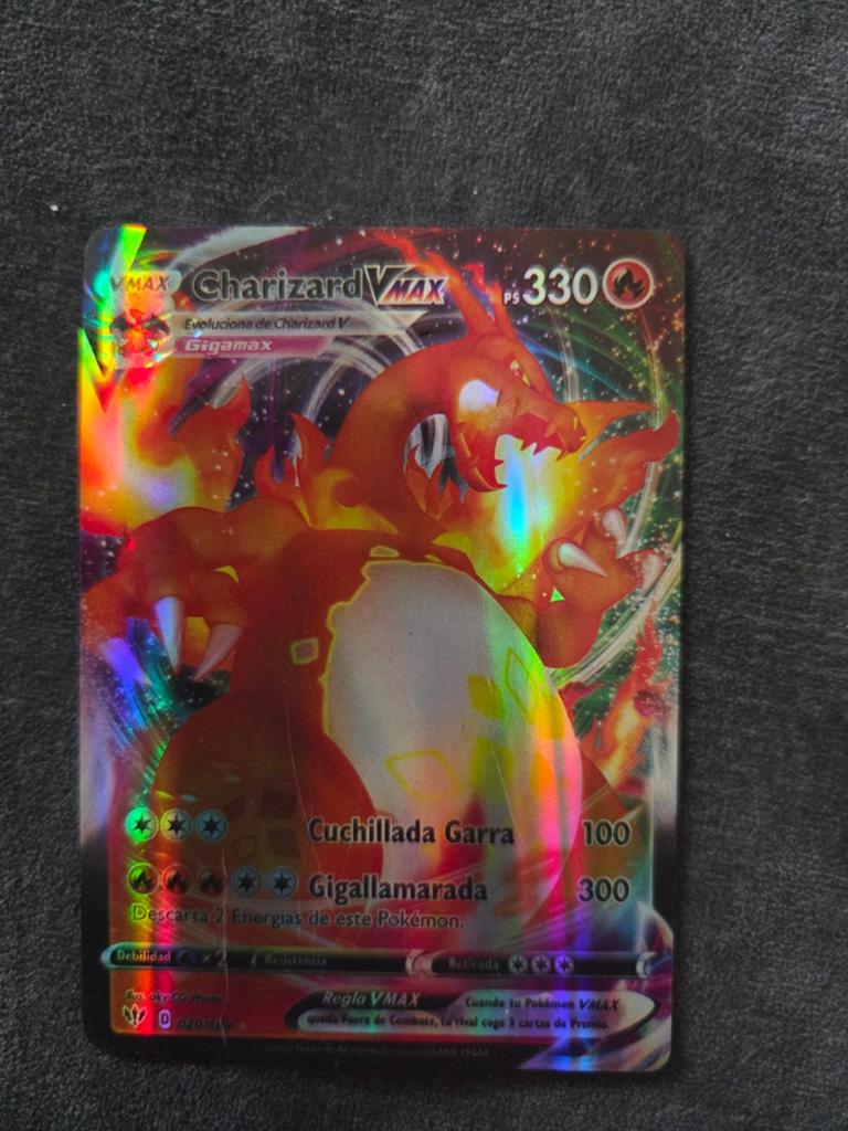 Charizard VMAX Pokémon Kaart, Ophalen of Verzenden, Zo goed als nieuw, Losse kaart, Foil