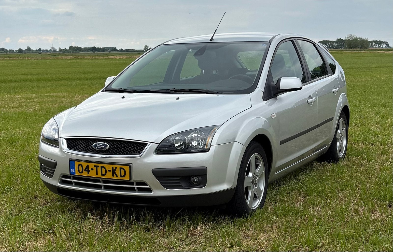 Ford Focus 2.0 Rally 145 PK – Schadevrij, NAP en perfect oh, 4 cilinders, Handgeschakeld, Particulier, Zilver of Grijs