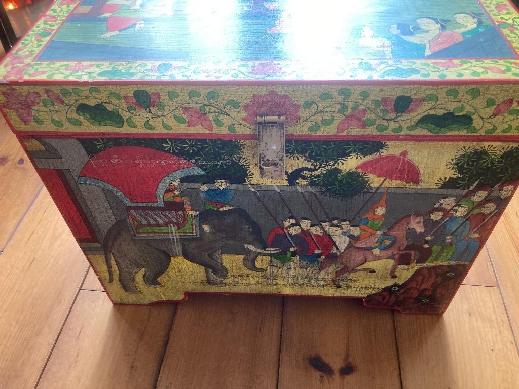 T.K. oude (Antieke) Kist uit Thailand / Birma, Antiek en Kunst, Ophalen