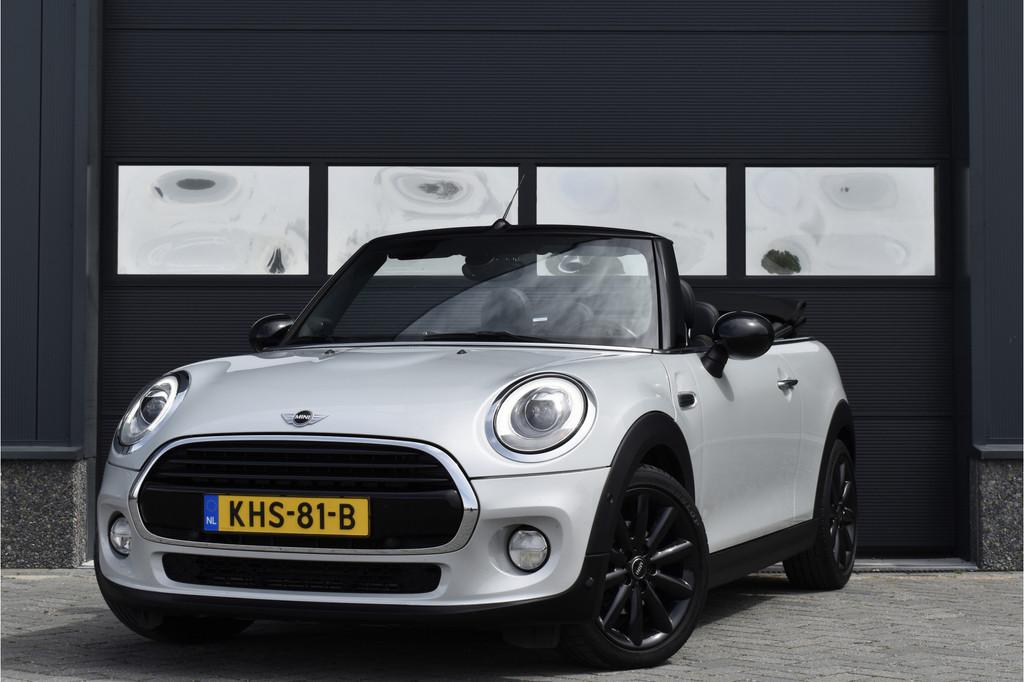 MINI Cabrio 1.5 Cooper Chili Serious Business Harman/Kardon, Auto's, Mini, 136 pk, Gebruikt, Cabriolet, 4 stoelen