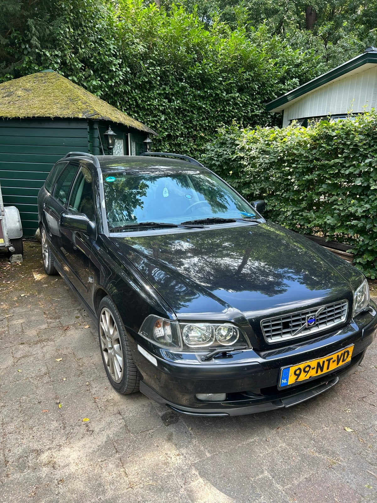 Volvo V40 2.0 I 2004 l Europa Nordic, Auto's, Volvo, Voorwielaandrijving, 4 cilinders, Zwart, Stationwagon