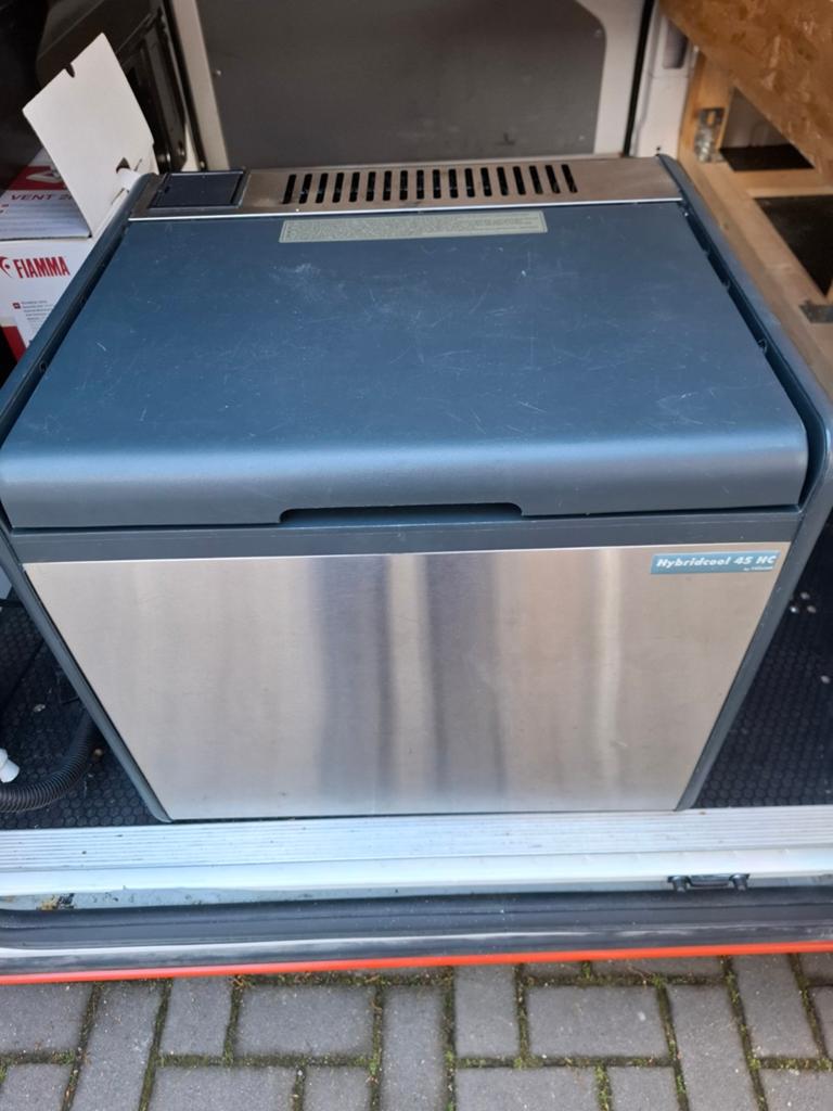 Tristar hybride koelbox te koop, Caravans en Kamperen, Koelboxen, Ophalen, Zo goed als nieuw, Elektrisch