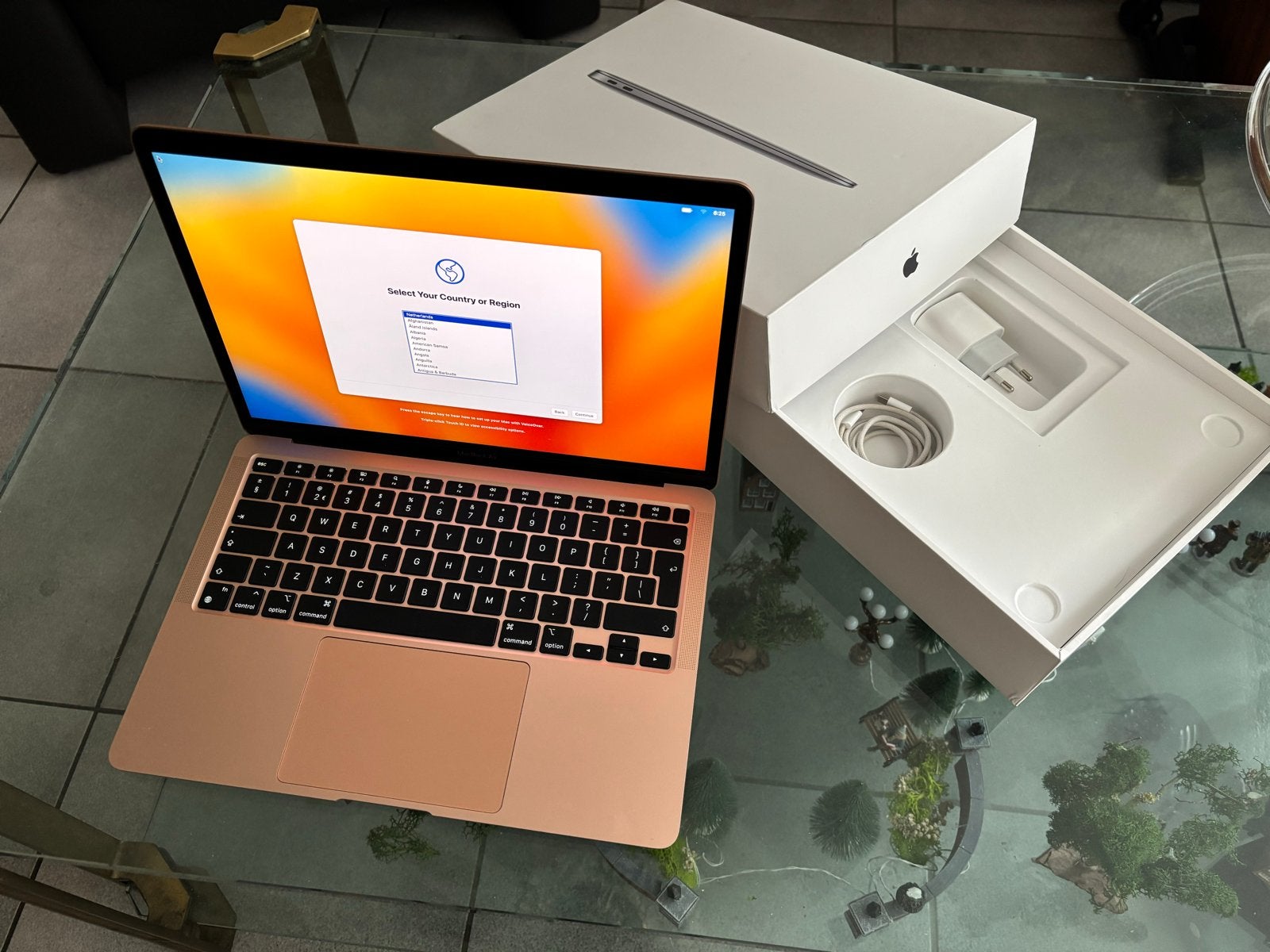 Uitstekende MacBook Air M1 (2020) – Snel, in topstaat, Computers en Software, Ophalen, 256 GB, Qwerty, 8 GB