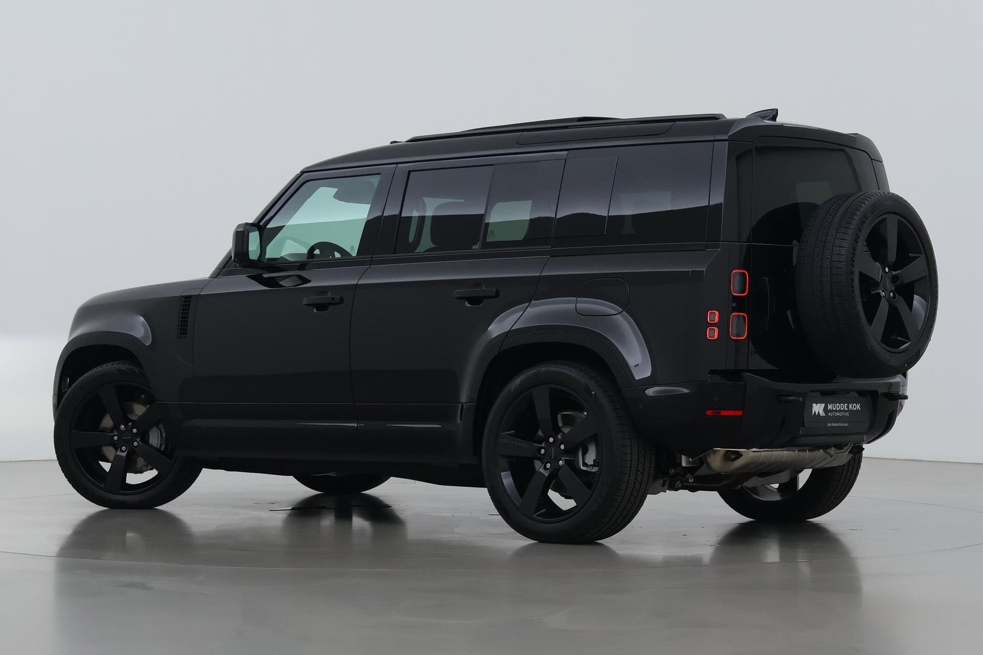 Land Rover Defender 2.0 P300e 110 X-Dynamic HSE | FACELIFT |, Auto's, Automaat, Gebruikt, 4 cilinders, 150 min