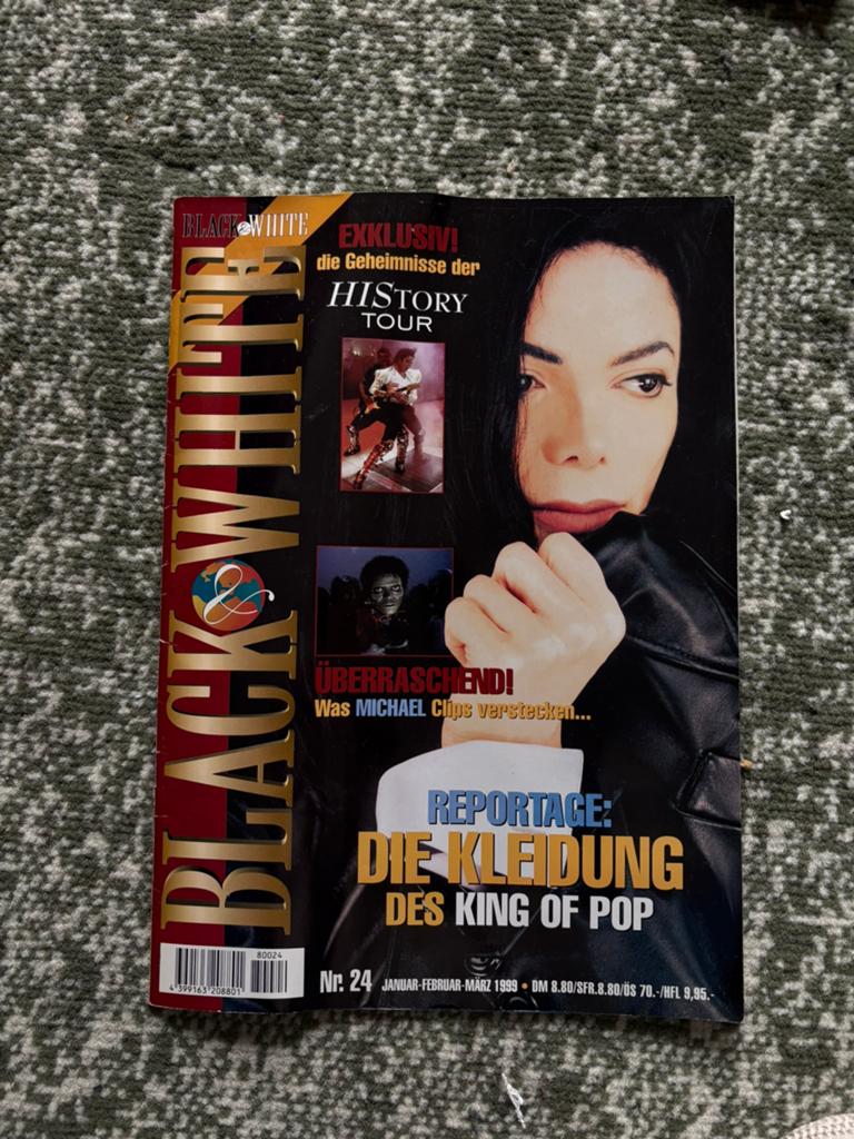 Michael Jackson black&white 7 stuks, Ophalen, Zo goed als nieuw, Boek, Tijdschrift of Artikel