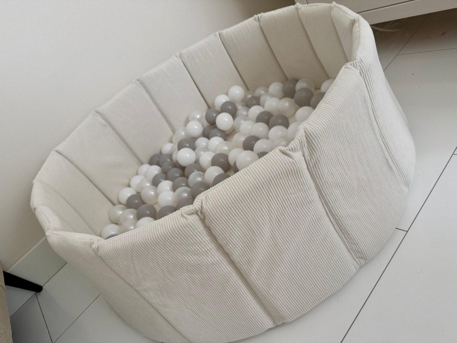Play Factory Ballenbak met 150 Ballen – Ivoor, Ophalen, Zo goed als nieuw, Ledikant