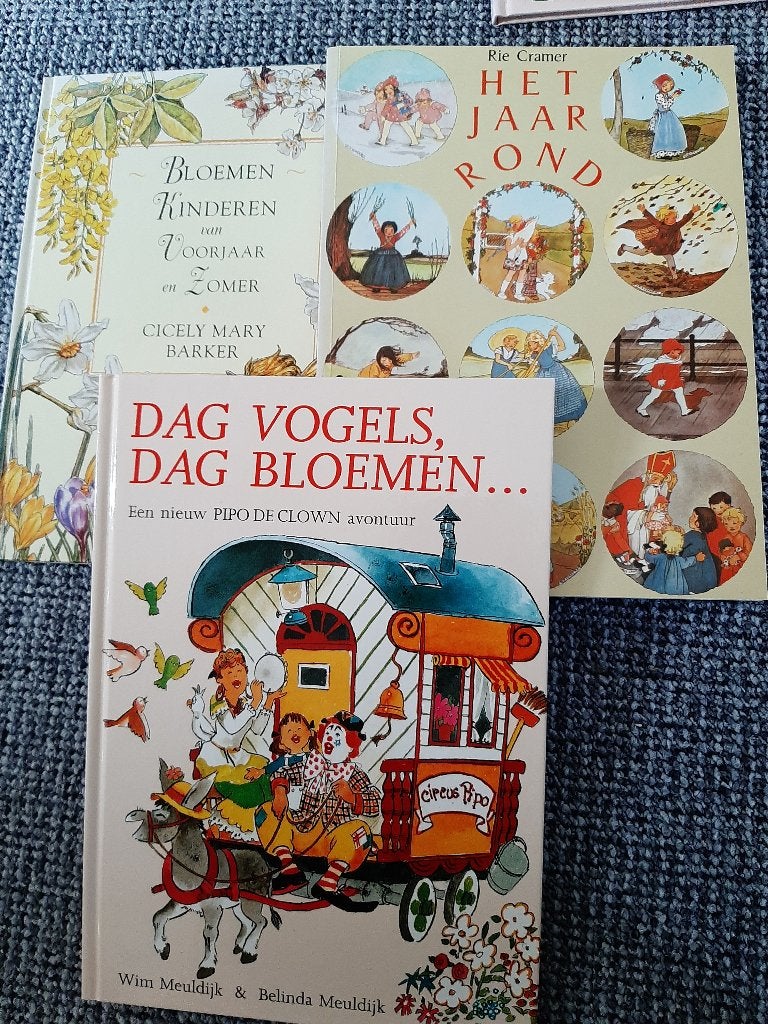 Kabouter verhalen en andere sprookjes boeken, Ophalen of Verzenden, Gelezen