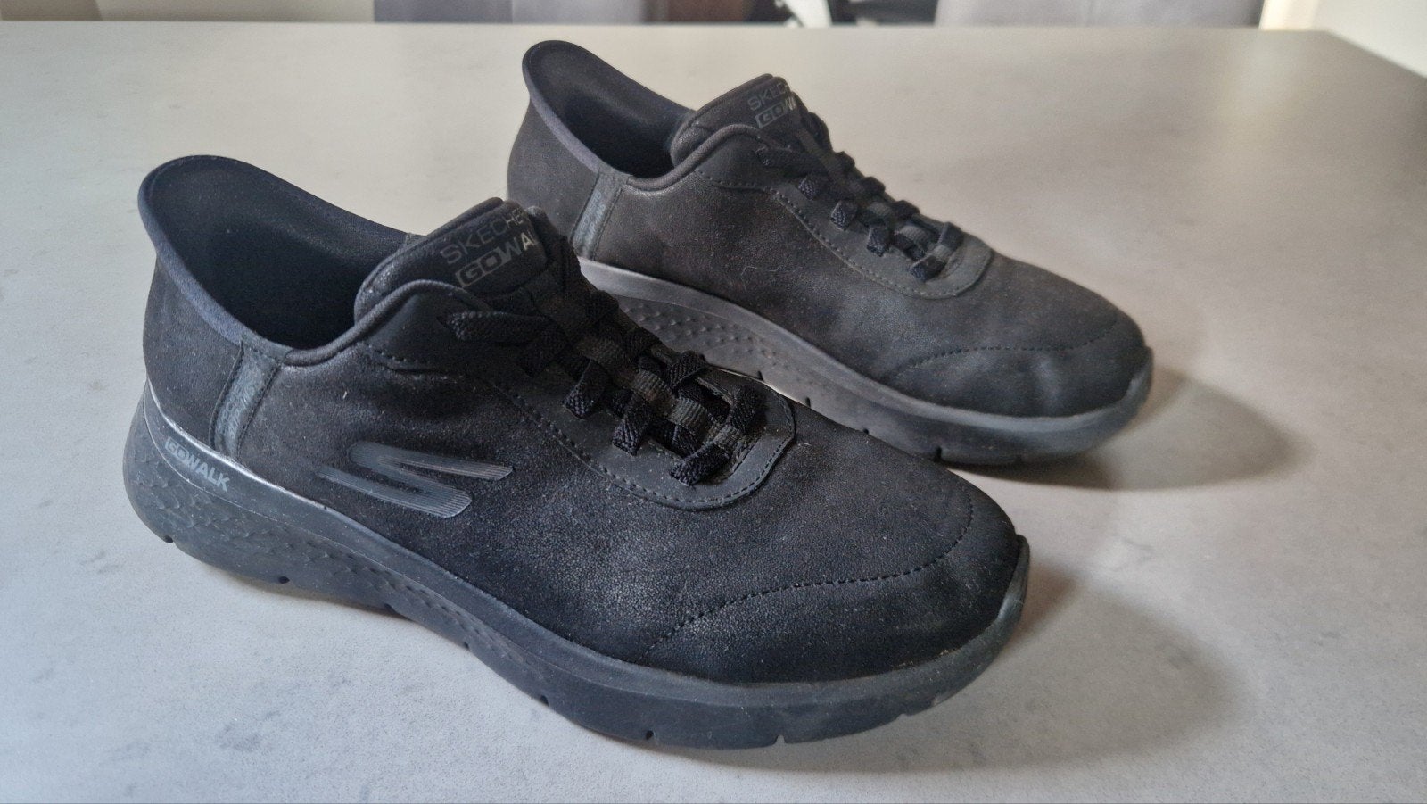 Skechers Go Walk schoenen - Maat 40 - Zo goed als nieuw, Zwart, Ophalen of Verzenden, Skechers, Sneakers of Gympen