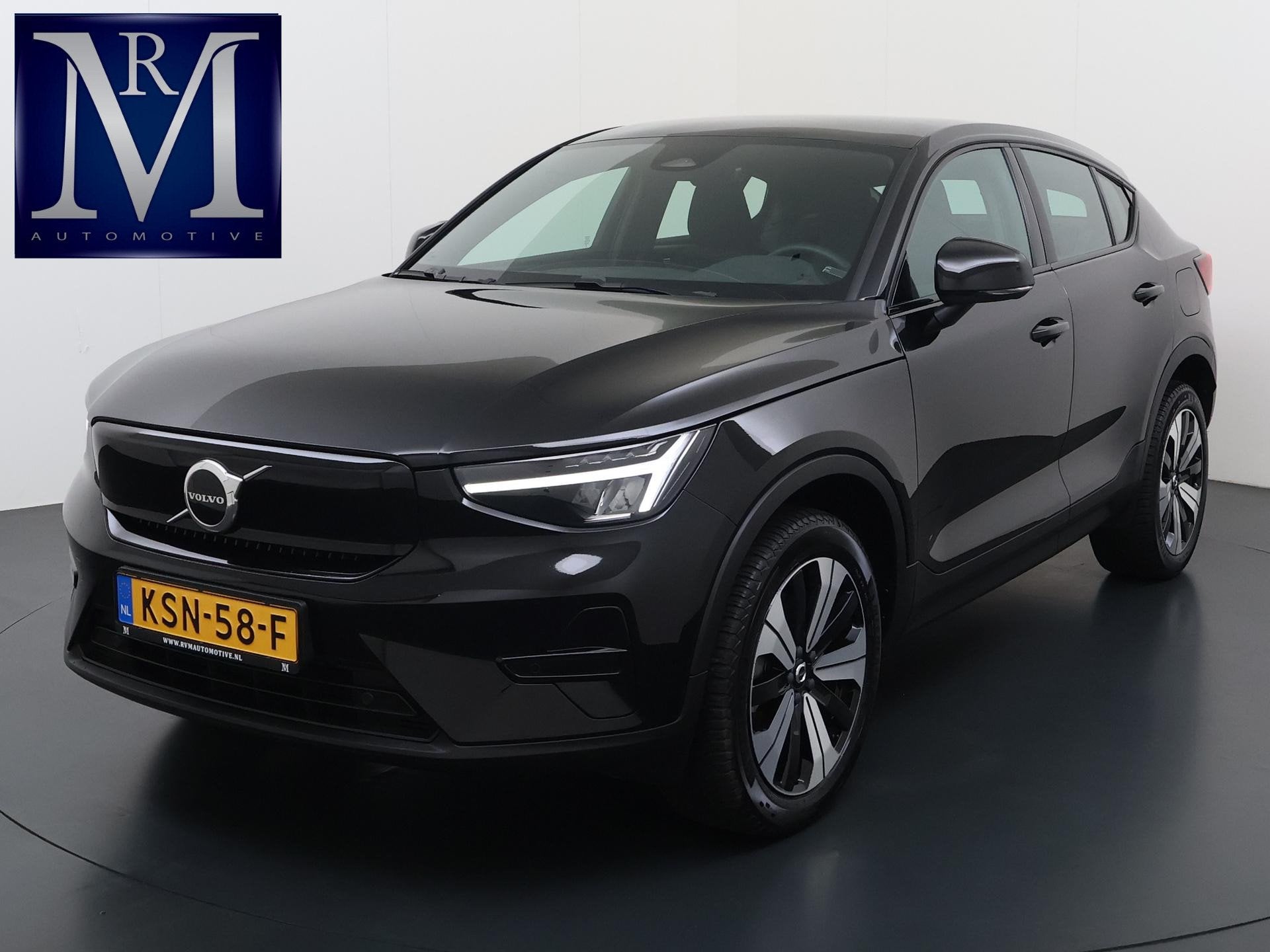 Volvo C40 Recharge Core 69 kWh SOH 100% | ACHTERUITRIJCAMERA, Stof, Parkeersensor, Zwart, 231 pk