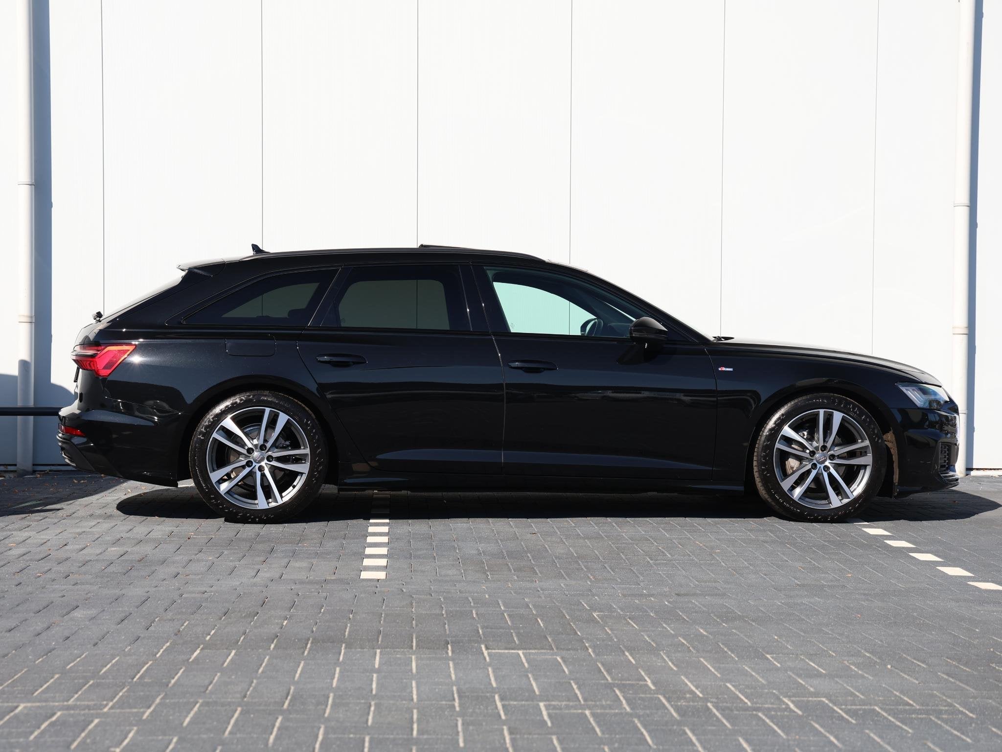 Audi A6 Avant 40 TFSI S edition Competition | Elektr. stoele, Auto's, Audi, Gebruikt, Leder en Stof, Zwart, Origineel Nederlands