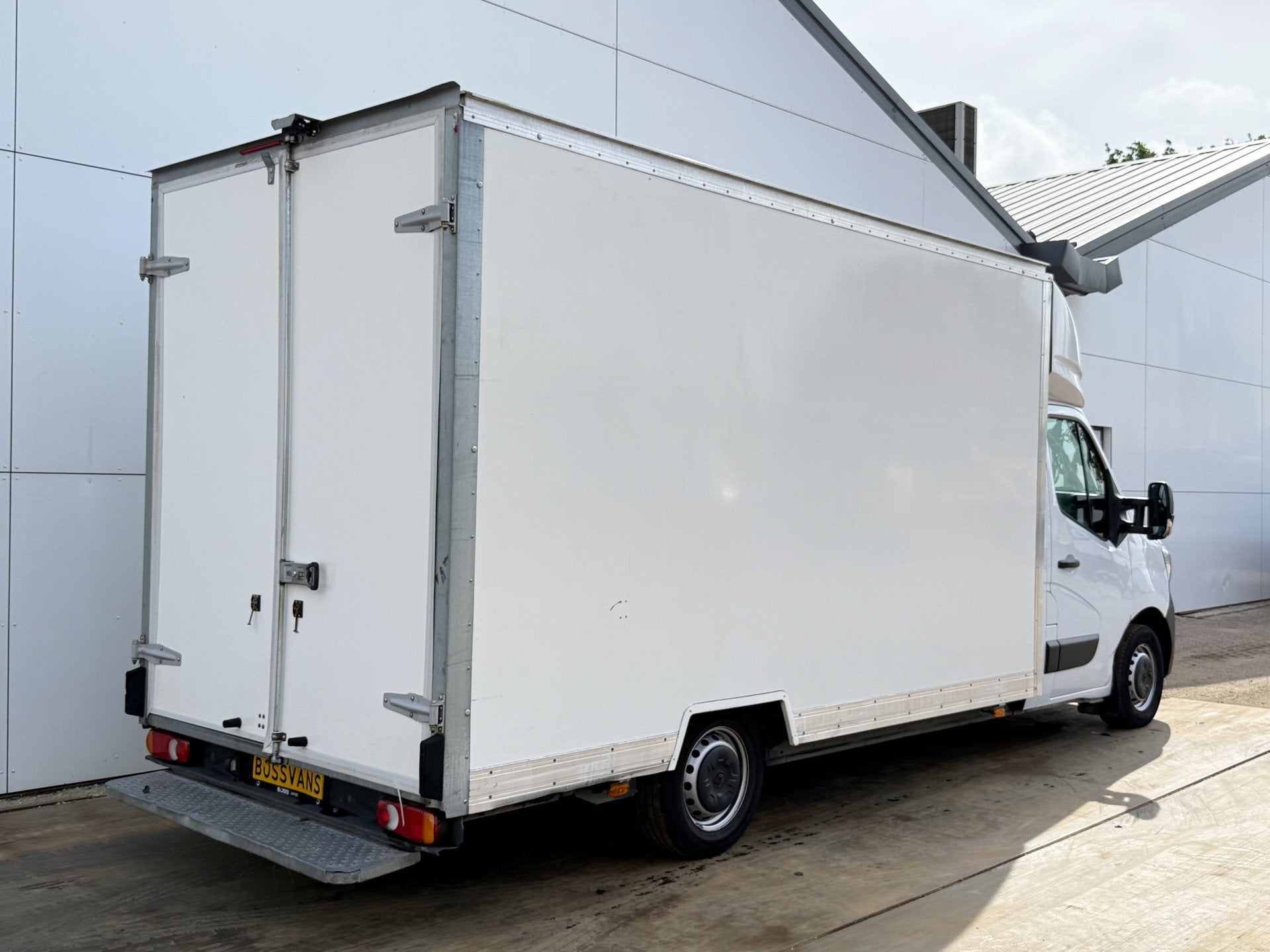 Renault Master Plancher T35 2.0 DCi 145PK Lowliner Bakwagen, 145 pk, Gebruikt, 4 cilinders, 1850 kg