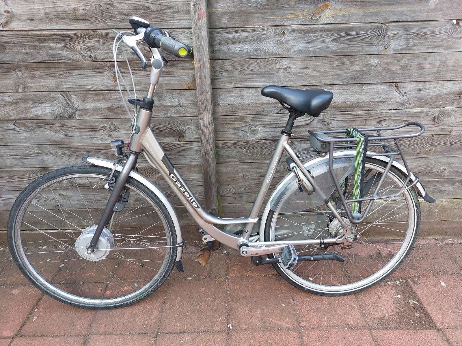 Gazelle Damesfiets - Comfortabel en Betrouwbaar, Ophalen, Velgrem, Versnellingen, Gazelle