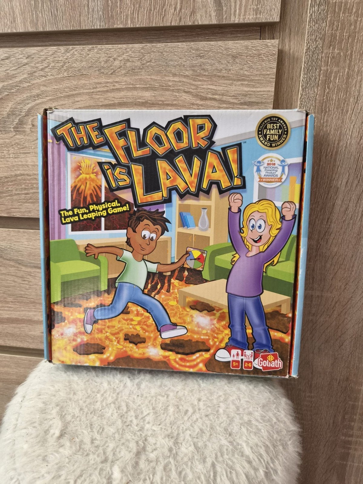 The Floor is Lava! - Spannend familiespel, Drie of vier spelers, Ophalen of Verzenden, Zo goed als nieuw, Goliath