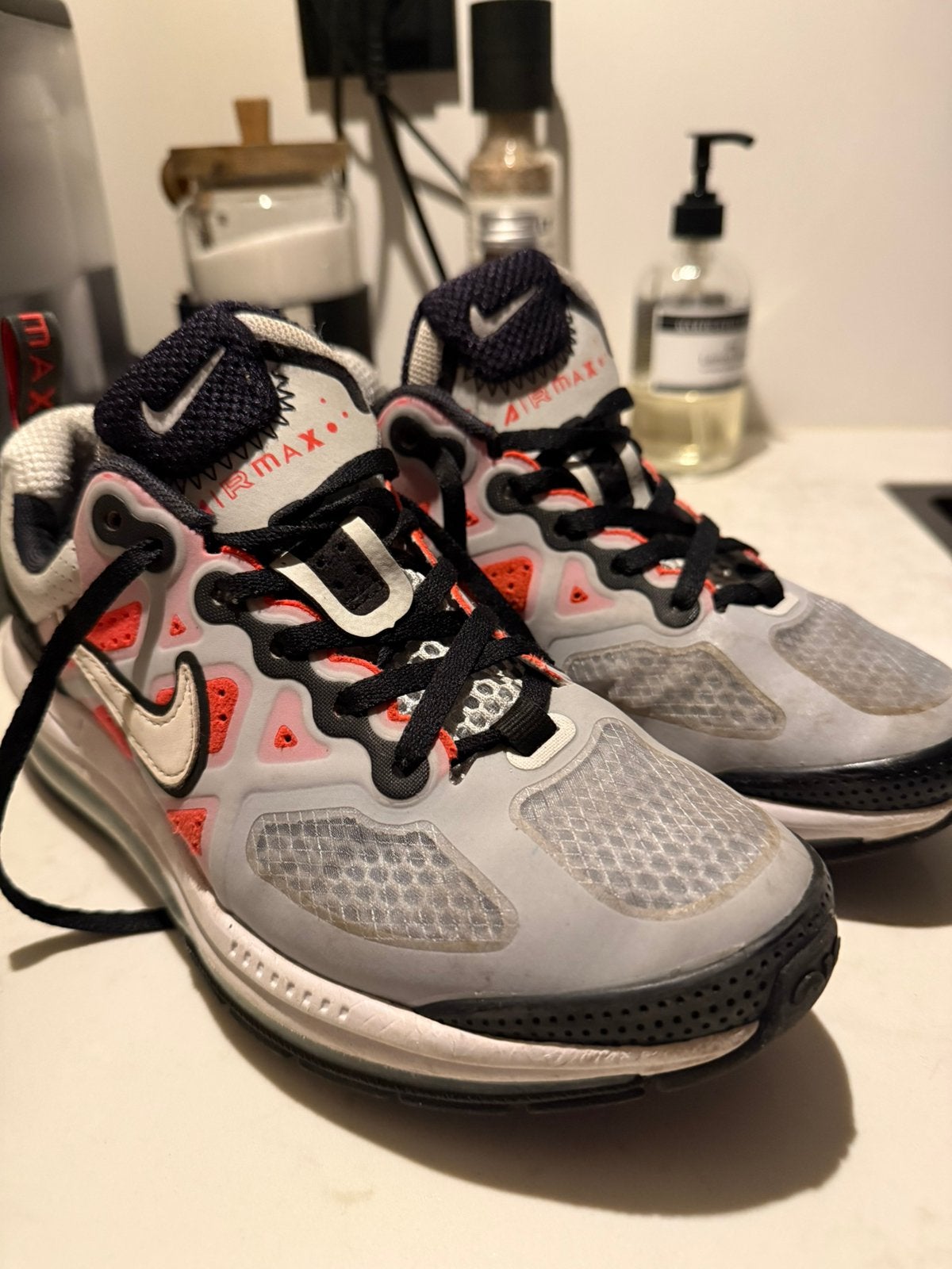 Nike air max maat 36, Kinderen en Baby's, Kinderkleding | Schoenen en Sokken, Sportschoenen, Ophalen of Verzenden, Zo goed als nieuw