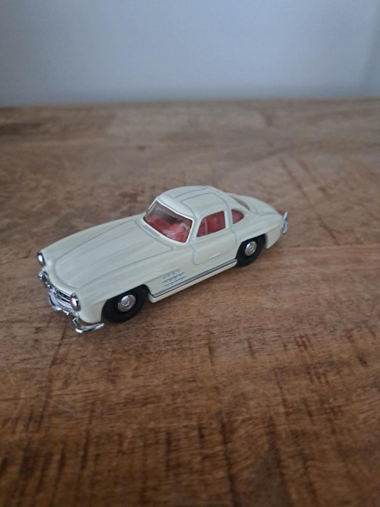 Dinky matchbox model mercedes 300 sl, Gebruikt, Auto, Ophalen of Verzenden, N.b