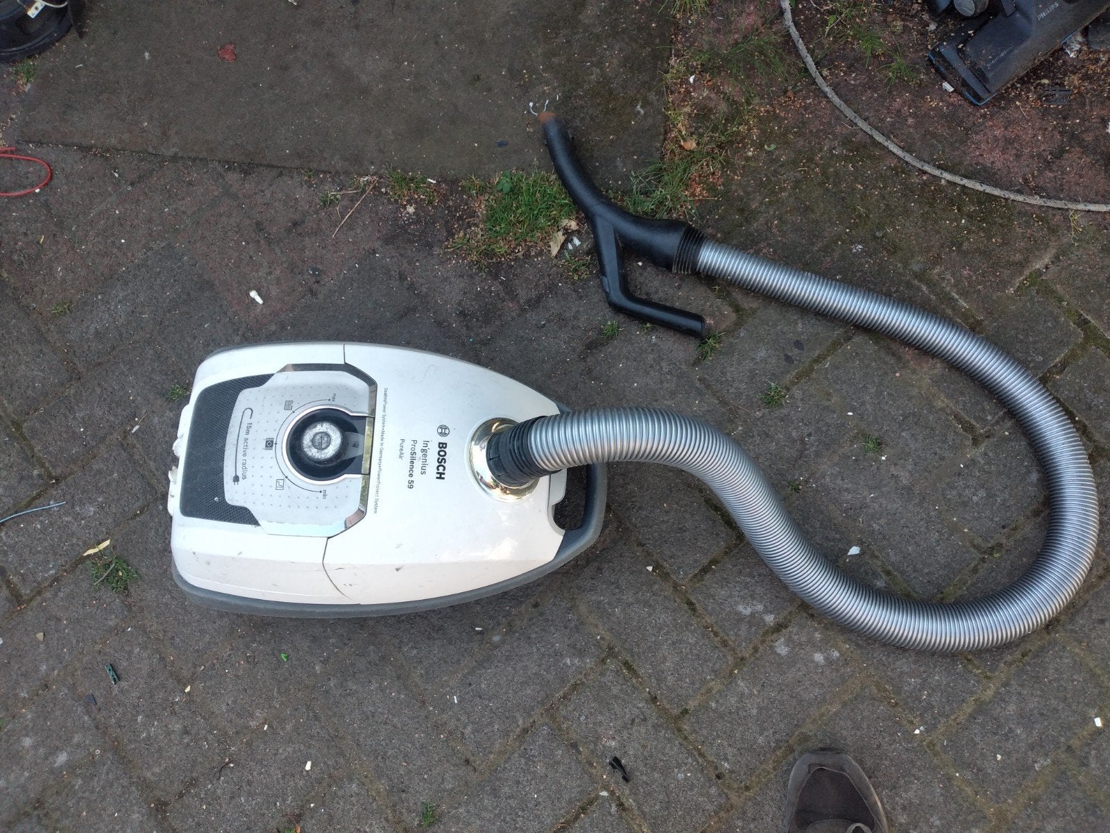 Bosch In'Genius ProSilence 59 Stofzuiger - 650W, Huis en Inrichting, Schoonmaakartikelen, Ophalen of Verzenden