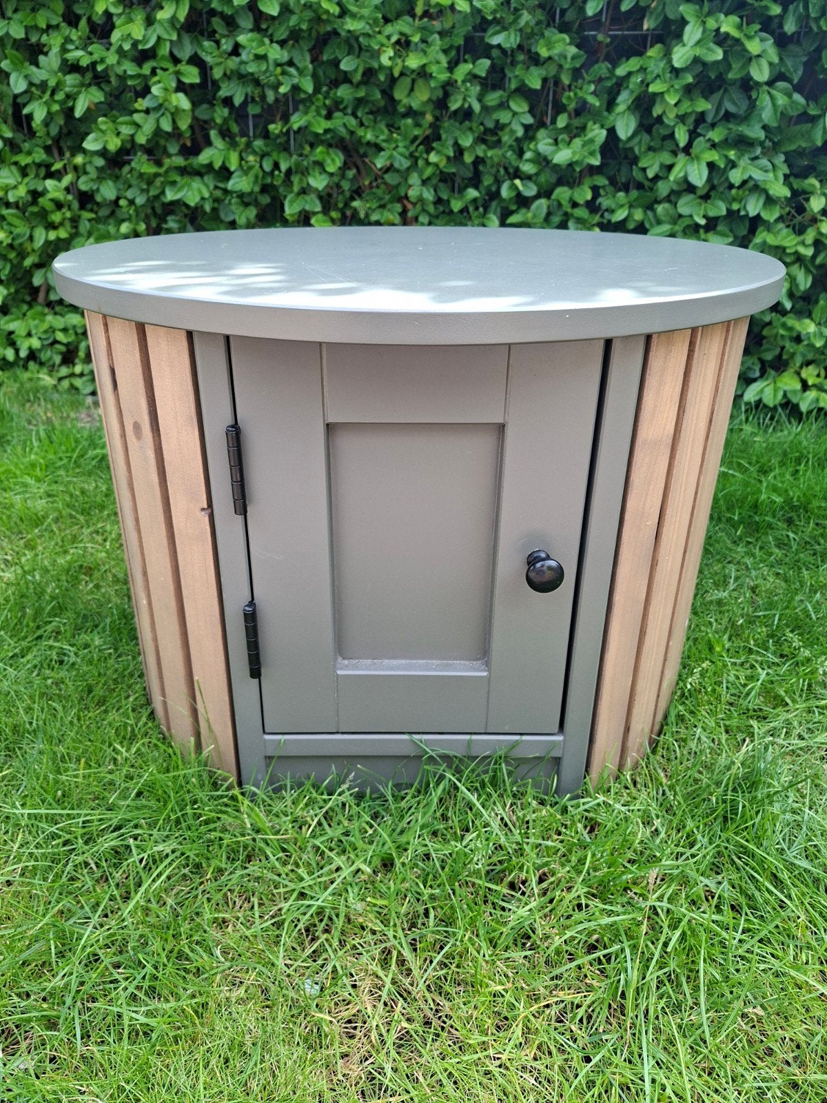 Mooie zelfgemaakte ronde salontafel met opbergruimte, Huis en Inrichting, Tafels | Salontafels, Ophalen, Gebruikt, 50 tot 100 cm