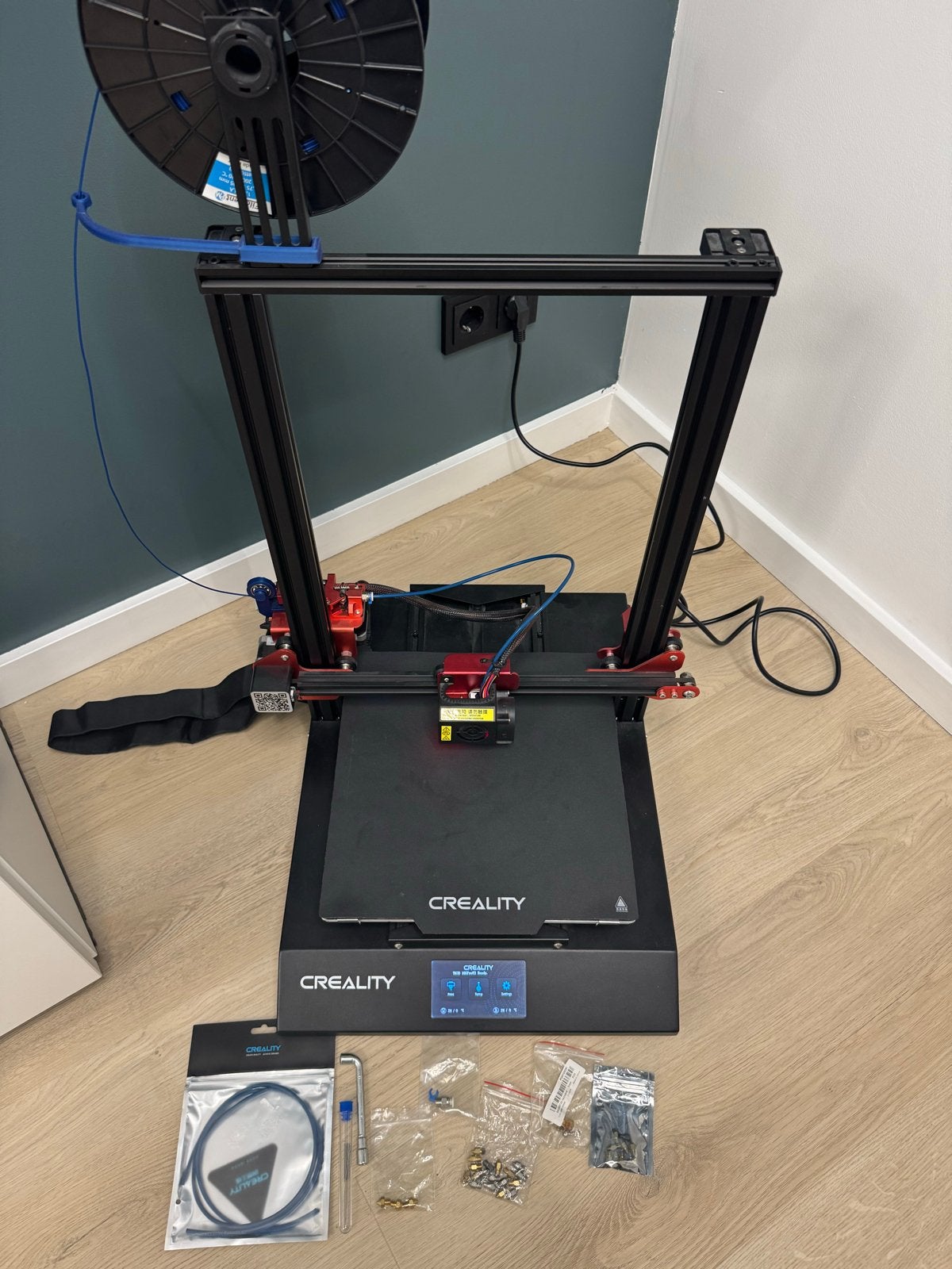 Creality CR-10S Pro V2 met upgrades + Micro Swiss hotend, Computers en Software, 3D Printers, Ophalen, Zo goed als nieuw, Filament