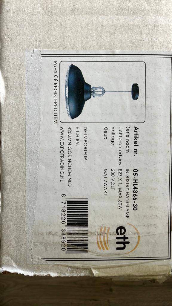 ETH Industriële Hanglamp mat Zwart - Nieuw in doos, Huis en Inrichting, Lampen | Hanglampen, Ophalen of Verzenden, Nieuw, Metaal
