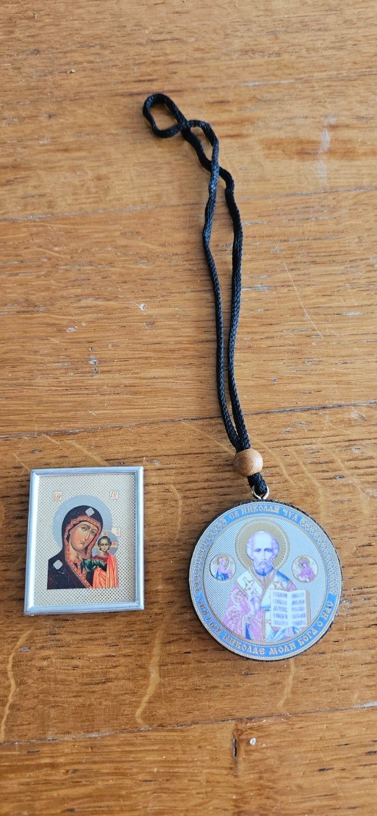 Set van twee iconen voor in de auto, Antiek en Kunst, Ophalen of Verzenden