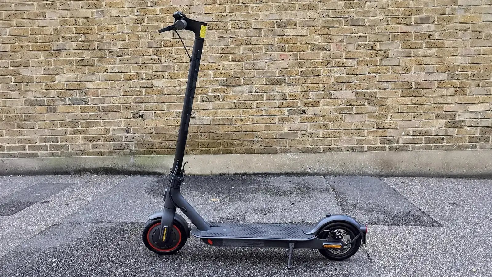 Xiaomi Mi Pro 2 Elektrische Step (E-step), Fietsen en Brommers, Steps, Ophalen, Gebruikt, Elektrische step (E-scooter)