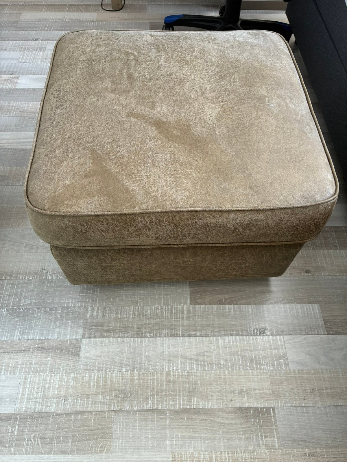 Hocker, Huis en Inrichting, Ophalen, Leer, Zo goed als nieuw, 50 tot 75 cm