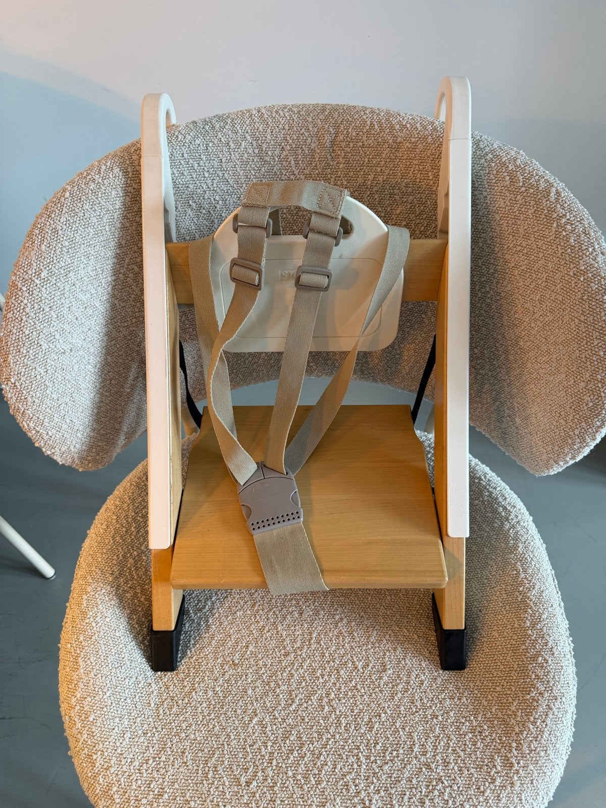 Stokke HandySitt - Draagbare Kinderstoel, Kinderen en Baby's, Ophalen of Verzenden, Zo goed als nieuw, Overige typen, Gordel(s)