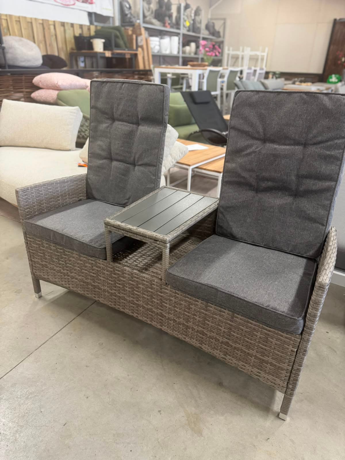 Mooie tuinbank / balkon set / tete a tete / wicker stoelen, Tuin en Terras, Ophalen, Roystore.nl@gmail.com, Nieuw, Roystore