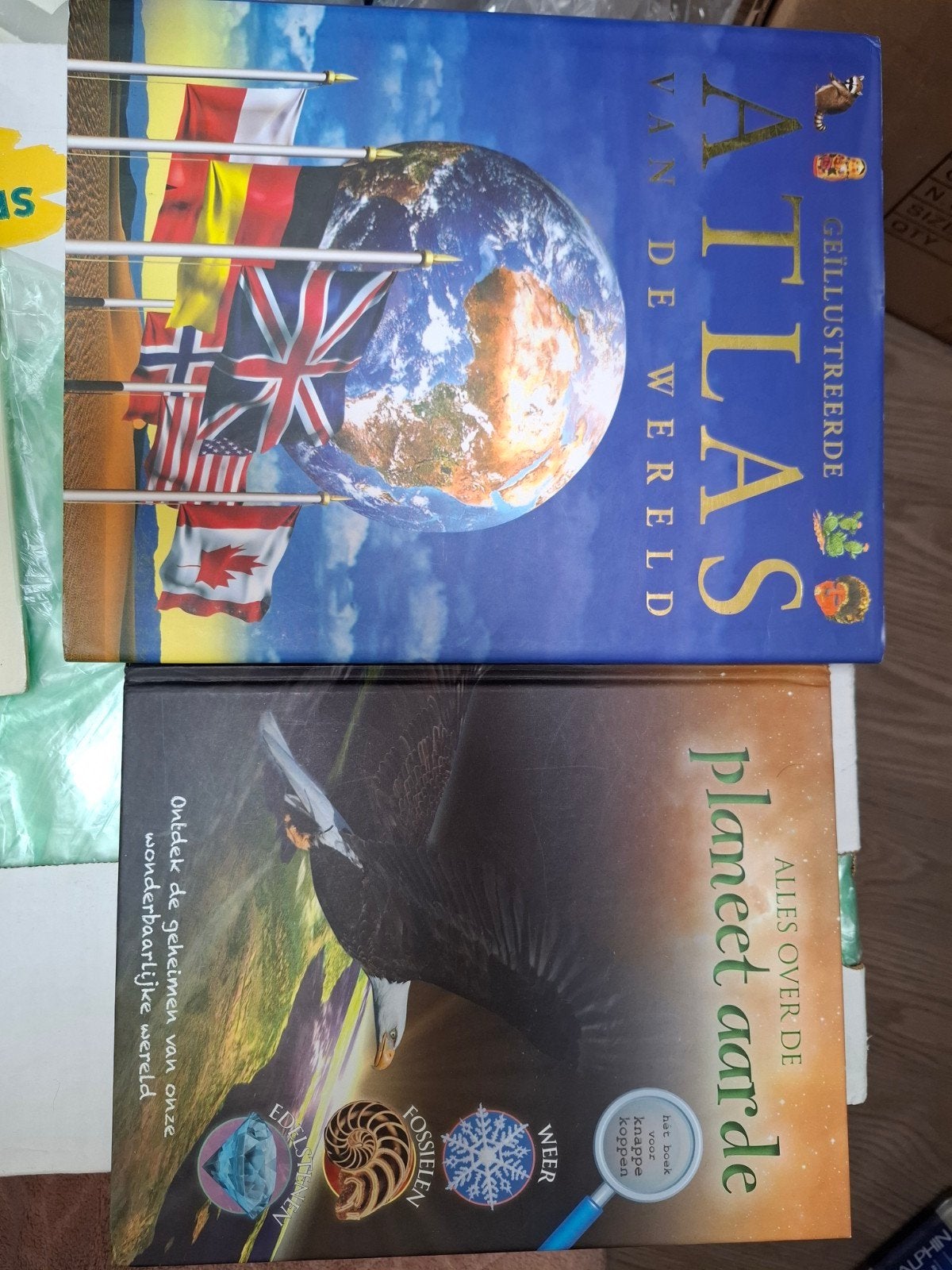 Geïllustreerde Atlas v/d Wereld & Alles over de Planeet Aa, Boeken, Gelezen, Bosatlas, 2000 tot heden, Ophalen of Verzenden