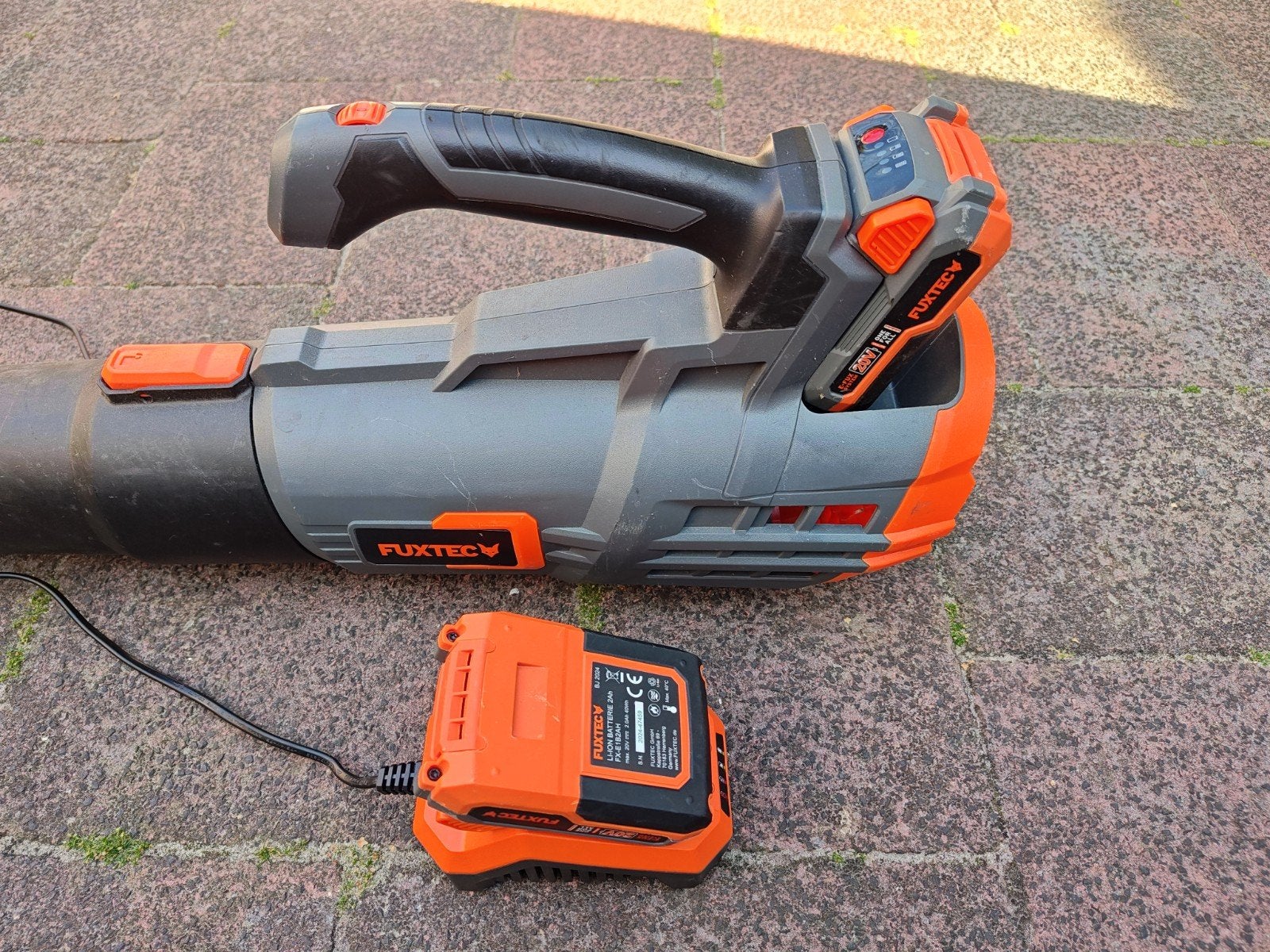 FUXTEC Accu Bladblazer - Handgedragen en Elektrisch, Tuin en Terras, Ophalen, Gebruikt, FUXTEC, Accu