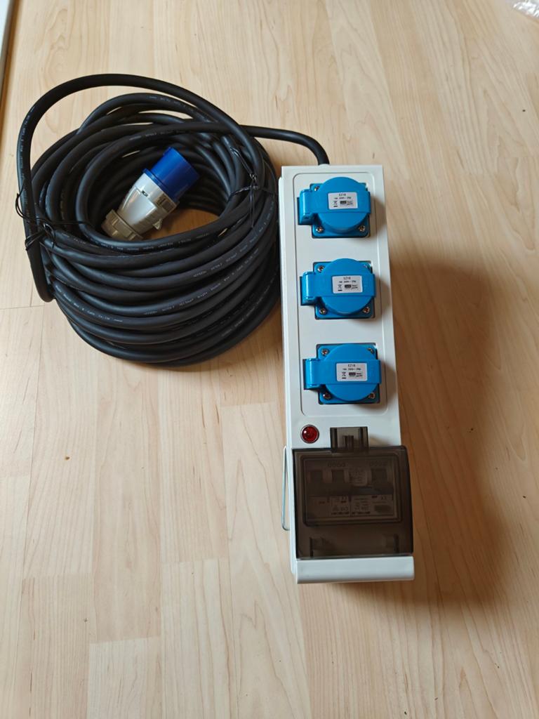 ProPlus  CEE campingstekker stekkerdoos en verdeelblok, Ophalen of Verzenden, Zo goed als nieuw, Kabel of Snoer