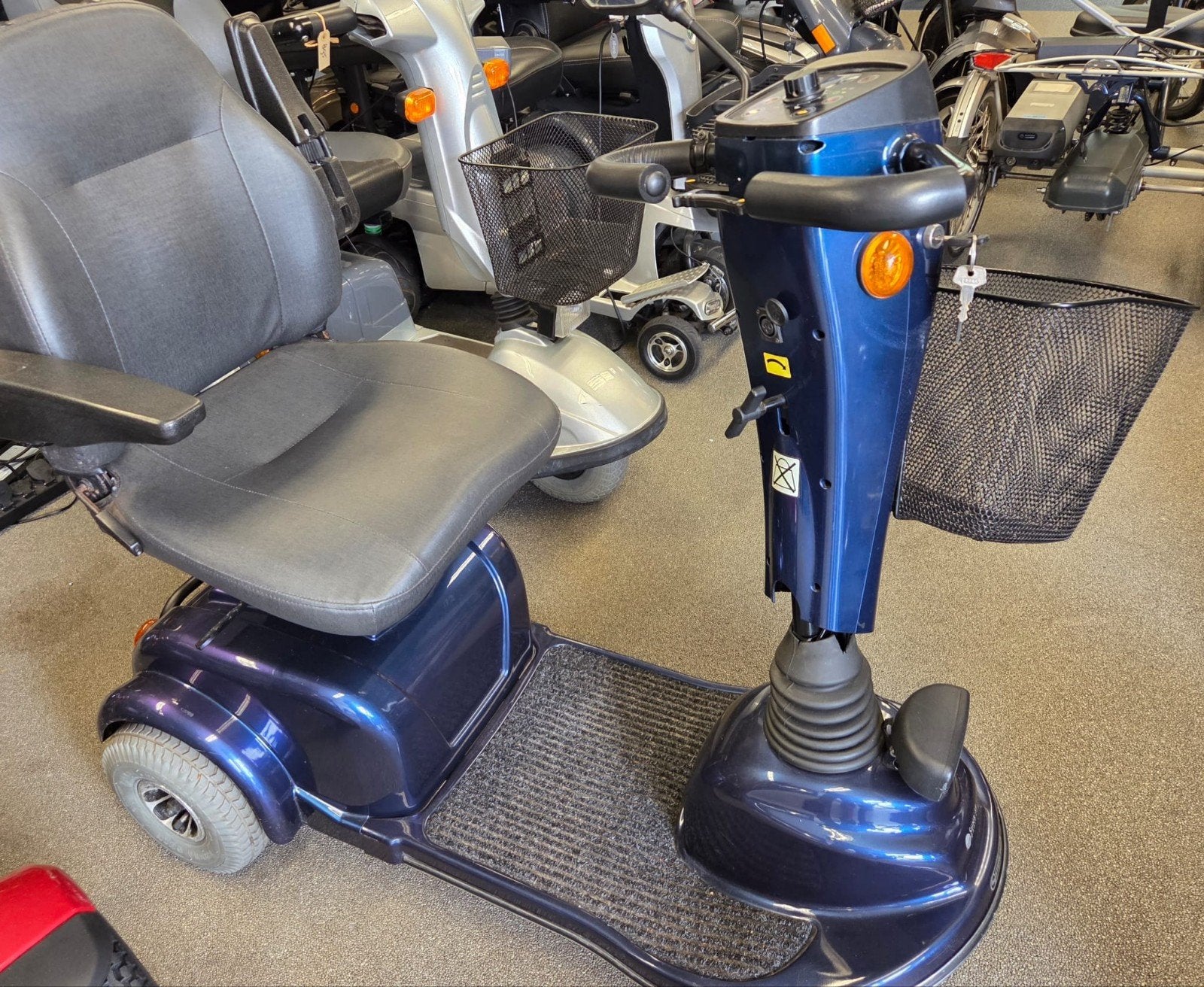 Sterling Swift scootmobiel (3‑wiel uitvoering), Ophalen, Gebruikt, 26 t/m 35 km, Sterling